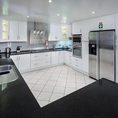 Shantivillas Malhao Vila Azinhal e Amendoeira