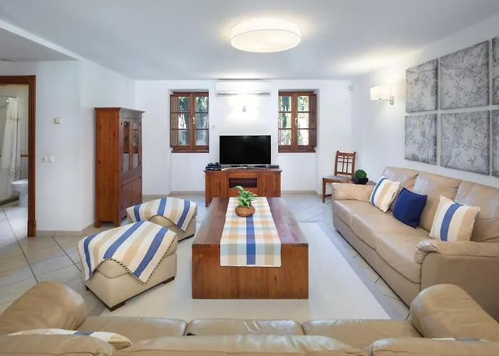 Shantivillas Malhao Вилла Azinhal e Amendoeira