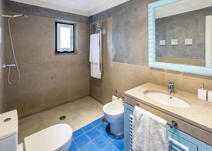Shantivillas Malhao Вилла *