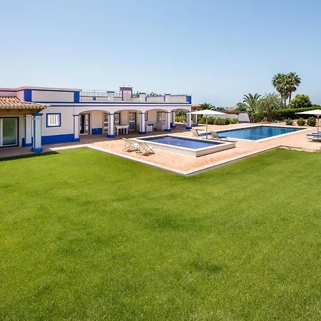 Shantivillas Malhao Azinhal e Amendoeira